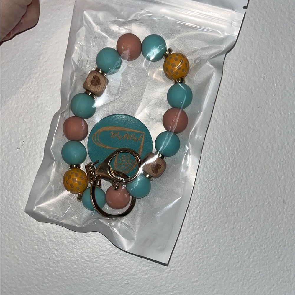 Colorful MAMA Wristlet Bracelet Keychain